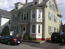 13 Home St, Unit #2 in Beverly, MA - Building Photo