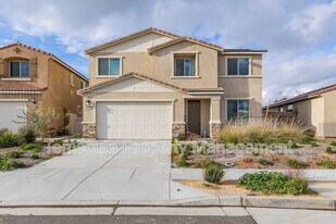 4872 Goldfinch St in Hemet, CA - Building Photo