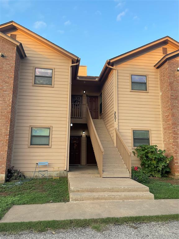 property at 2501 W Slaughter Ln