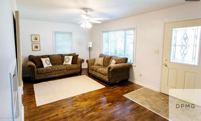 621 W Hodge Ave in Lansing, MI - Building Photo - Building Photo