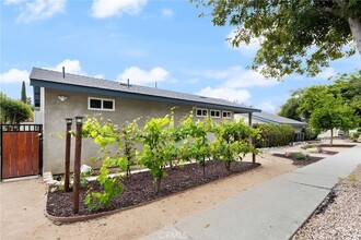 1572 Coolcrest Ave, Unit 7221 in Upland, CA - Building Photo - Building Photo