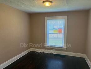 2240 Lakeview Ave in Dayton, OH - Building Photo - Building Photo