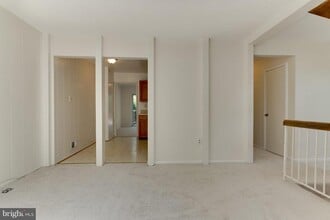 9830 Sweet Mint Dr in Vienna, VA - Building Photo - Building Photo