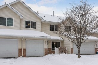 20505 Erin Ct in Farmington, MN - Building Photo - Building Photo