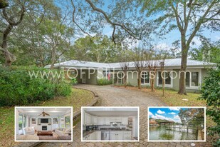 117 Mooney Rd NE in Fort Walton Beach, FL - Building Photo