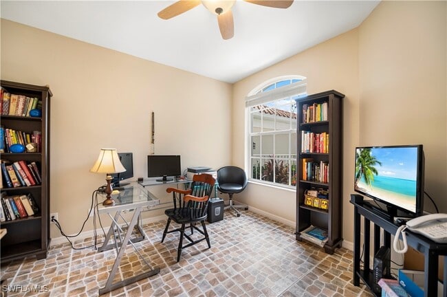 property at 15091 Tamarind Cay Ct