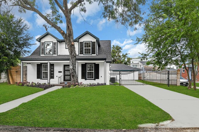 property at 3343 Tampa St