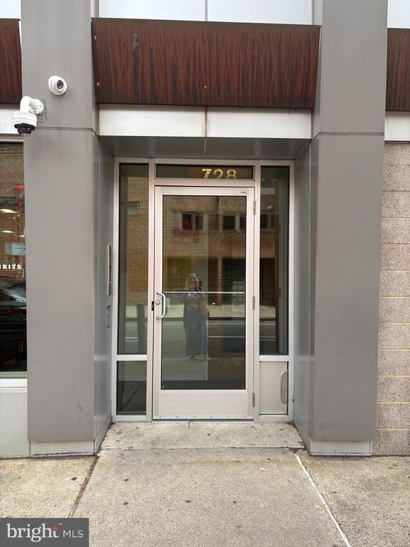 728 South St in Philadelphia, PA - Building Photo - Building Photo