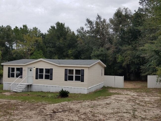 149 NE 171st Ave in Silver Springs, FL - Building Photo - Building Photo