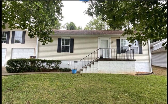 property at 2822 Airwood Dr