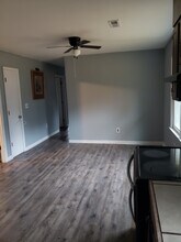 254 Harrell Rd in Burgaw, NC - Foto de edificio - Building Photo