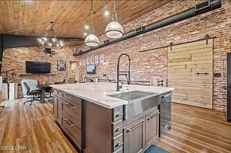 9403 Sonya Cir in Panama City Beach, FL - Building Photo - Building Photo