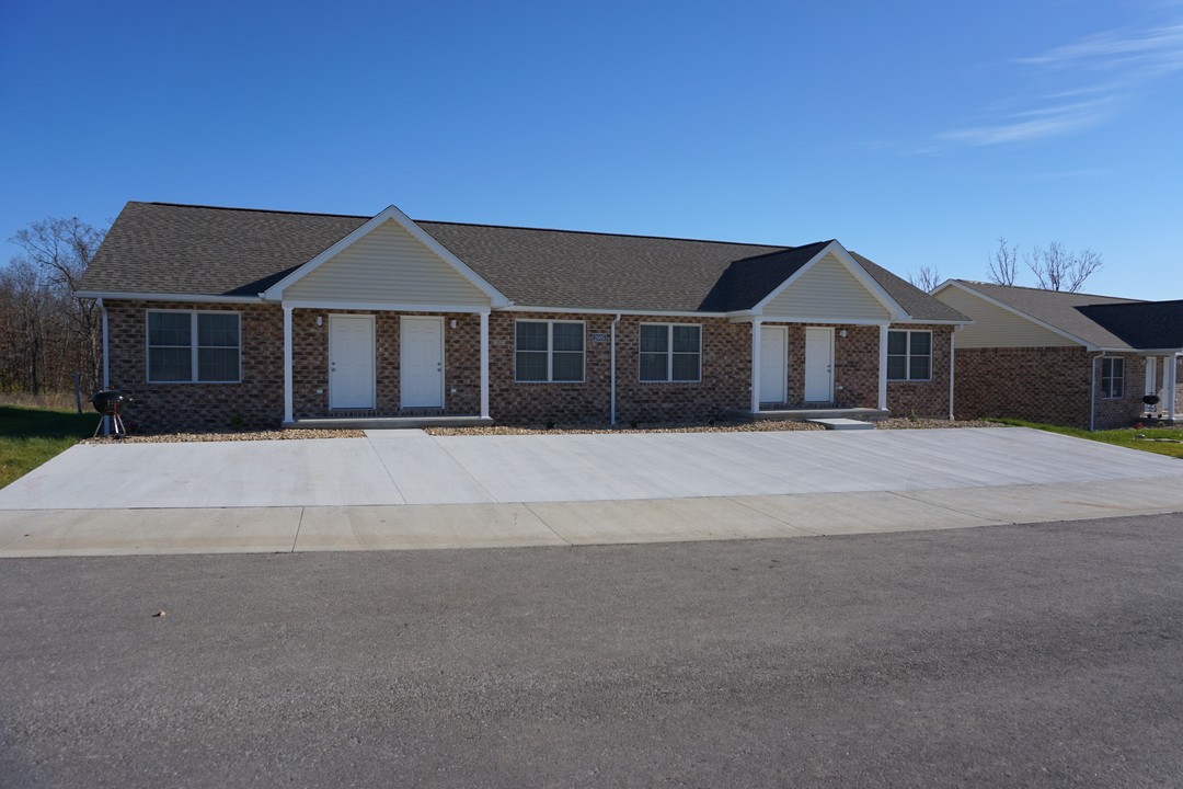 2005 Lizzy Ln in Rolla, MO - Building Photo