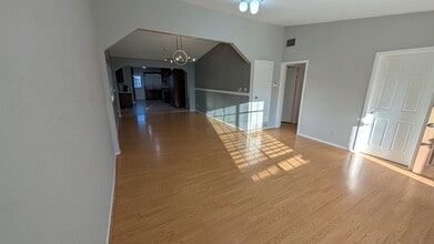 20742 Elaine Ave in Lakewood, CA - Building Photo - Building Photo
