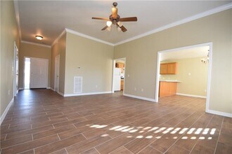 906 SW Navajo Dr in Bentonville, AR - Building Photo - Building Photo