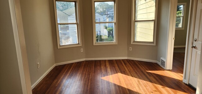 property at 539 Garfield Ave