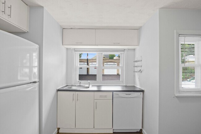 25 Bailey St in Boston, MA - Building Photo - Building Photo