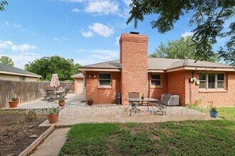 2310 Atkinsen St in Amarillo, TX - Building Photo - Building Photo