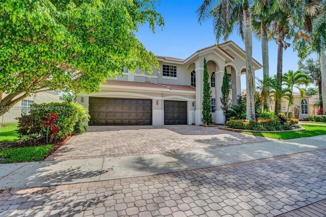 2526 Hunters Run Way in Weston, FL - Building Photo - Building Photo