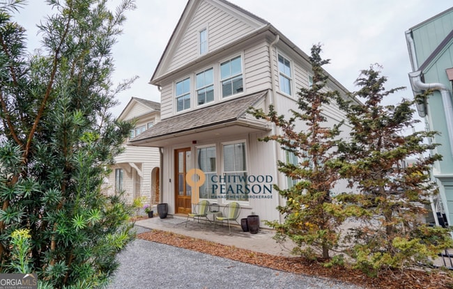 property at 131 Ravenhurst Ln