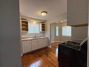 4605 Devonshire Rd in Detroit, MI - Building Photo - Building Photo