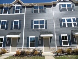 3228 Dannelly Towns Aly in Charlotte, NC - Building Photo