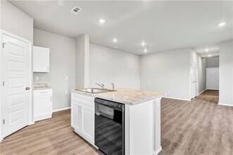 6814 Memphis in Bentonville, AR - Building Photo - Building Photo