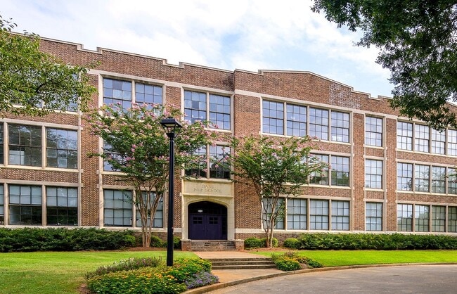 Bass Lofts Apartments