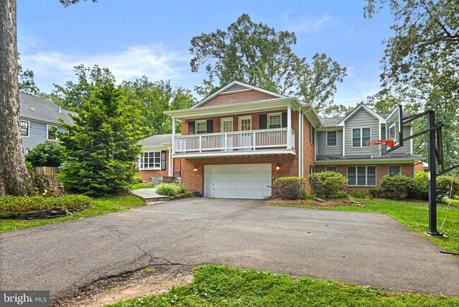 8633 Janet Ln in Vienna, VA - Building Photo - Building Photo