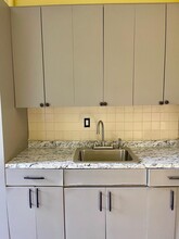 19 Pearsall Ave in Jersey City, NJ - Building Photo - Building Photo
