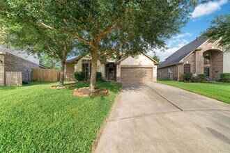 21606 Hansom Dr in Porter, TX - Building Photo - Building Photo
