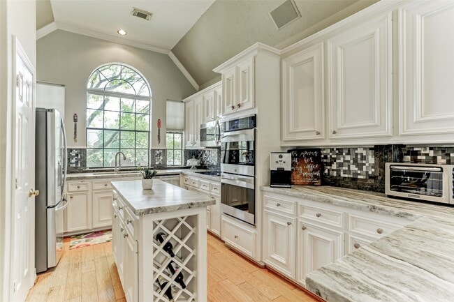 property at 1706 Country Squire Dr