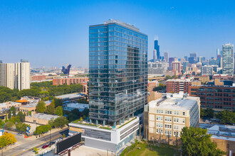 Aspire Residences in Chicago, IL - Foto de edificio - Building Photo