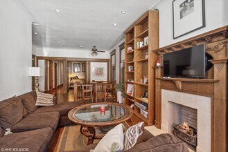 145 W Burton Pl, Unit 145 W Burton Place #1 in Chicago, IL - Foto de edificio - Building Photo