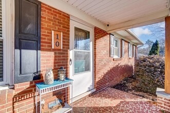 10 Spruce Pine Dr in Belmont, NC - Building Photo - Building Photo