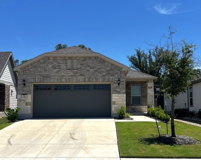 property at 700 Livewater Ln