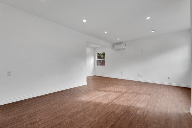 4078 Alla Rd in Los Angeles, CA - Foto de edificio - Building Photo