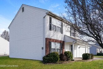 6805 McKeever Ln in Louisville, KY - Building Photo - Building Photo