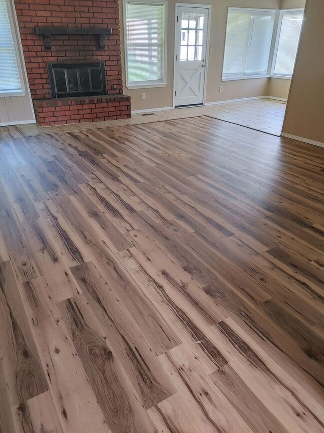 13912 E 15th St in Tulsa, OK - Building Photo - Building Photo