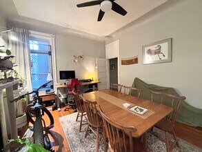 3023 Saint Paul St, Unit 1 in Baltimore, MD - Foto de edificio - Building Photo