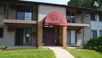 5333 Brody Dr, Unit 201 in Madison, WI - Building Photo