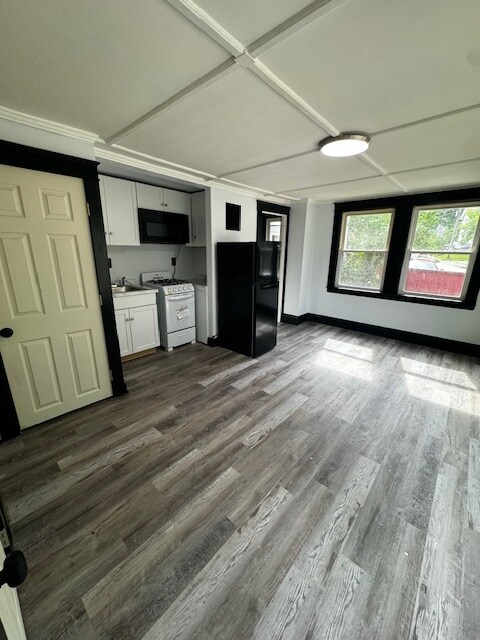 510 Main St in Farmington, NH - Building Photo