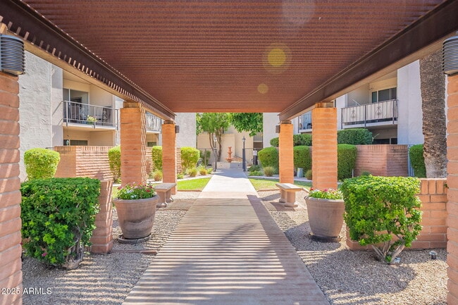 4727 E Lafayette Blvd in Phoenix, AZ - Building Photo - Building Photo
