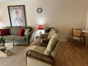 2772 Woodgate Ln, Unit 26 in Sarasota, FL - Building Photo - Building Photo
