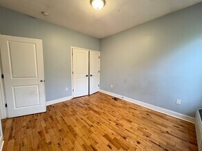 44 Linden Ave, Unit 5 in East Orange, NJ - Building Photo - Building Photo