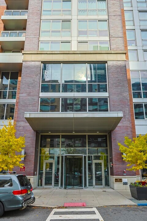 201 Marin Blvd in Jersey City, NJ - Building Photo