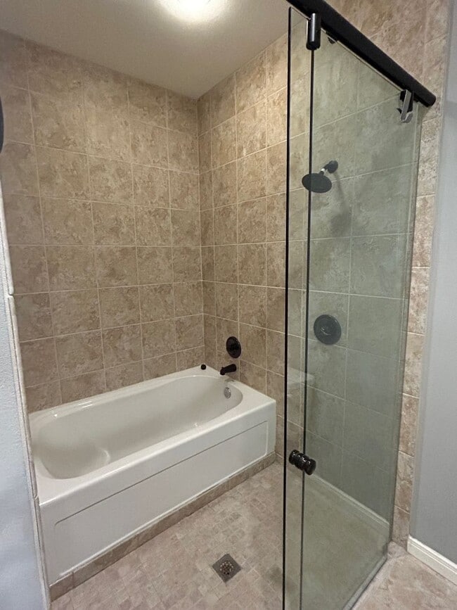 3703 Vista Cove Dr in Waco, TX - Building Photo - Building Photo