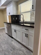 5112 SW 87th Ave in Cooper City, FL - Building Photo - Building Photo