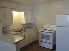 701 S 42nd St Apartments