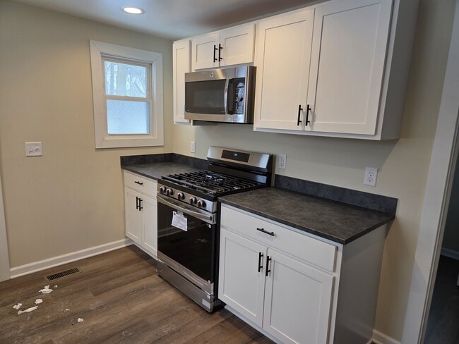 property at 815 Oakland Dr